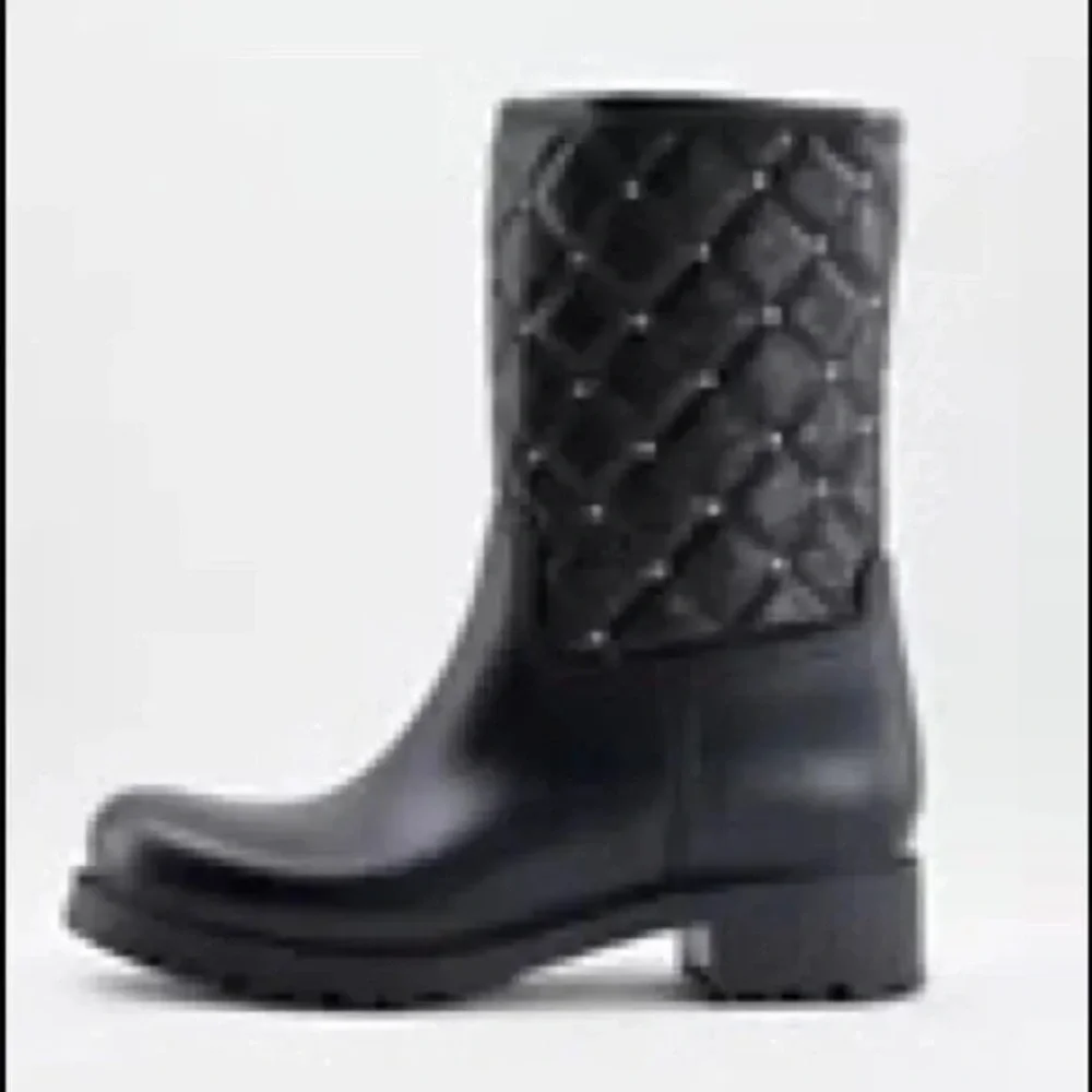 Asos | Design Gala Quilt Pattern Rain Boots Black Various Sizes Available.